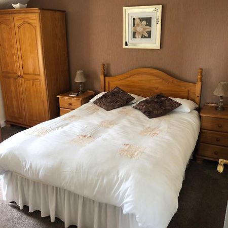 The Harbour Inn Larne Bagian luar foto